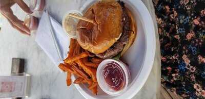 Lil' Simmzy's On The Deck