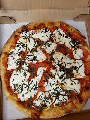 Neo Pizza & Taphouse