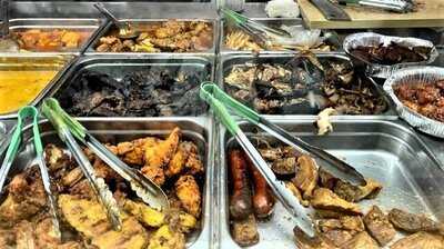 Los Latinos Deli & Grill