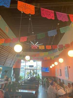 Cha Cha Cha Taqueria Cascade Station