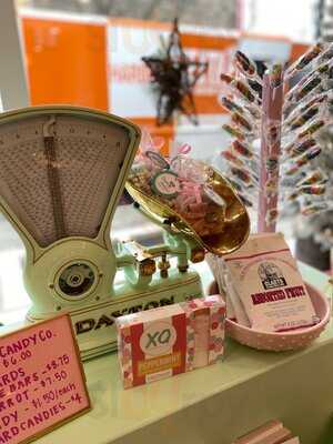Sweet Annie’s Candy Shoppe