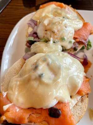 Another Broken Egg Cafe