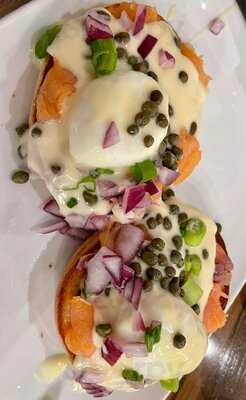 Another Broken Egg Cafe