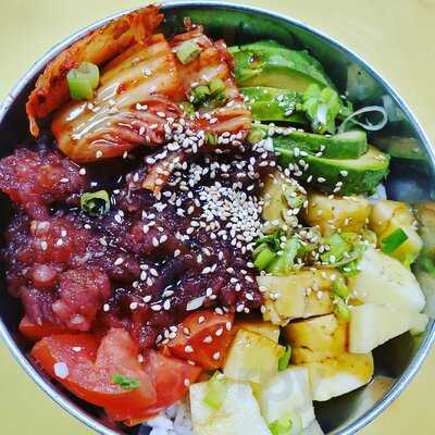 Nifty's Ramen And Smoothies