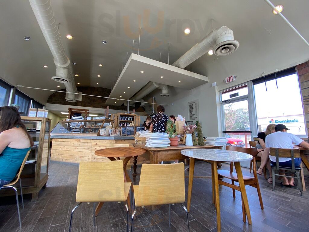 Ihatov Bread And Coffee