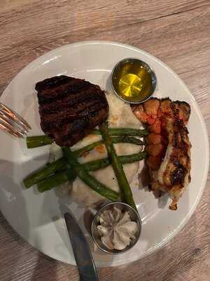 Brigantine Seafood & Oyster Bar