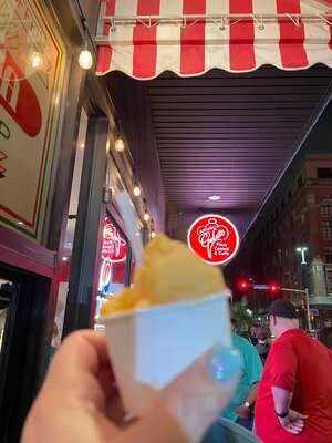 Alfredo's Gelato And Pizza Cafe