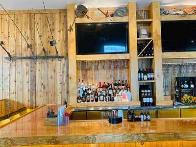 Bushels Crab House & Seafood