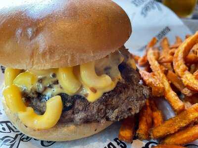 Sickies Garage Burgers & Brews