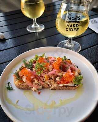 Mela Kitchen @jack's Cider House