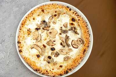 Loreto Italian Kitchen & Bar