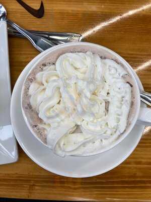 Heavenly Market & Cafe