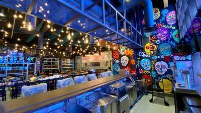 Valencia's Tex-mex Garage