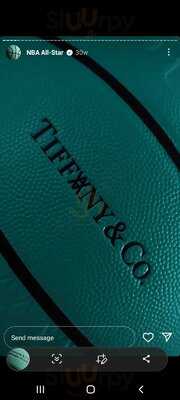 Main Streat Food Hall By H-e-b