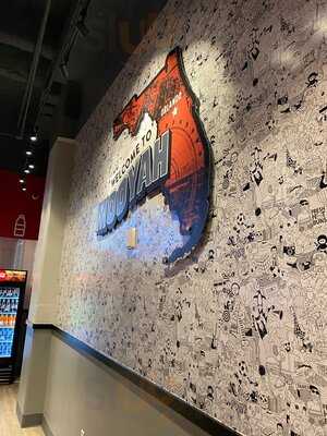 Mooyah Burgers, Fries & Shakes