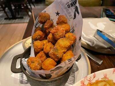 Yardbird Table & Bar