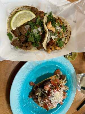 Letty's De Leticia's Cocina