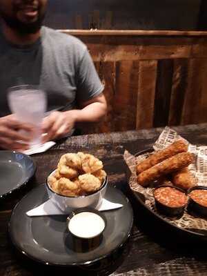 Walk-on's Sports Bistreaux - Knoxville Restaurant