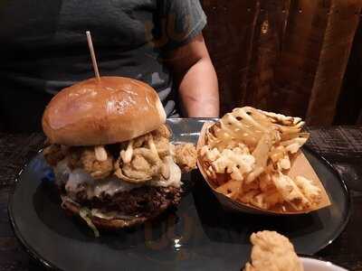 Walk-on's Sports Bistreaux - Knoxville Restaurant