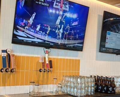 Tony C's Pizza & Beer Garden - Round Rock