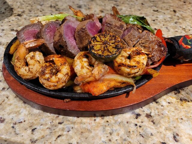 Mi Gente Taqueria And Supermarket