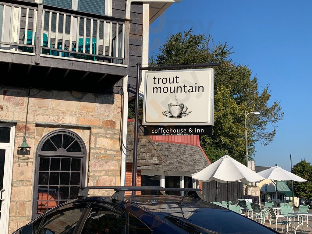 Trout Mountain Coffeehouse & Inn