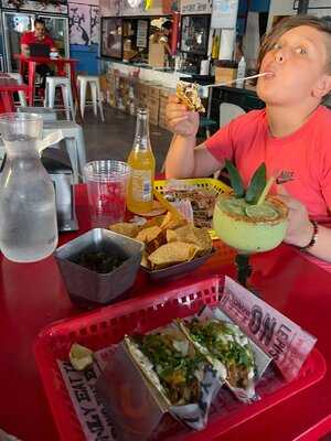 La Tiendita Taqueria