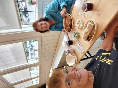 Isabel's Market And Eatery