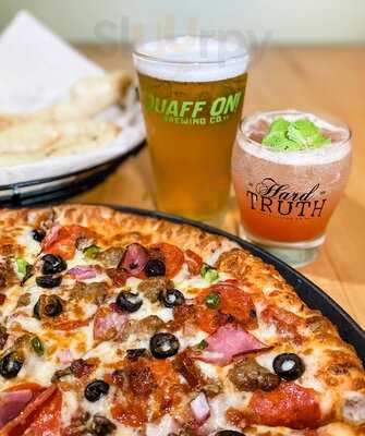 Big Woods Pizza At Indiana Premium Outlets