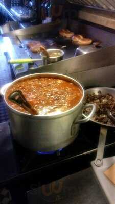 Mackesey's Irish Pub