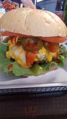 Lazy Bulldog Food Truck