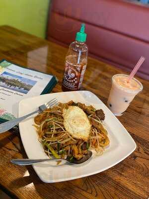 Banana Leaf Asian Bistro