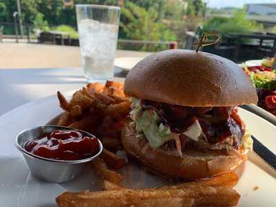 Osprey Restaurant & Bar