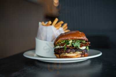 Osprey Restaurant & Bar