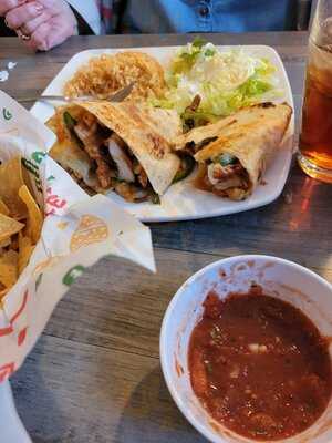 Two Compadres Taqueria Bar And Grill