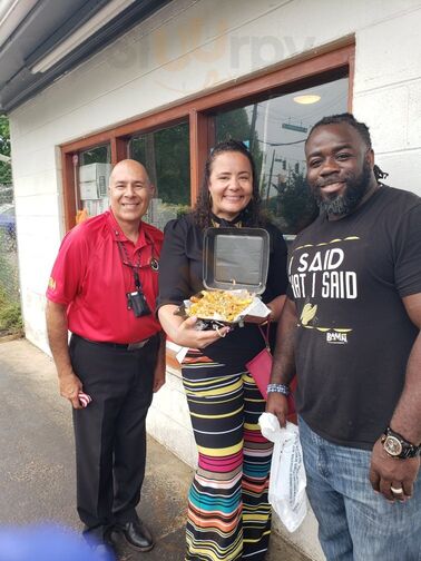 Lulu's Maryland Style Chicken And Seafood