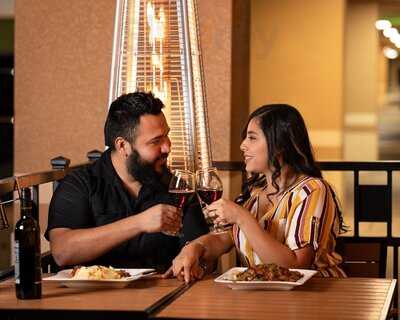 Little Rome Restaurant & Pizza