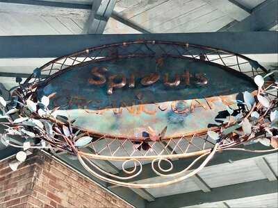 Sprouts Organic Cafe