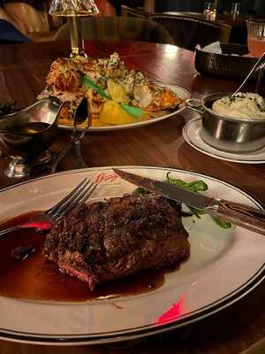 Barry’s Downtown Prime