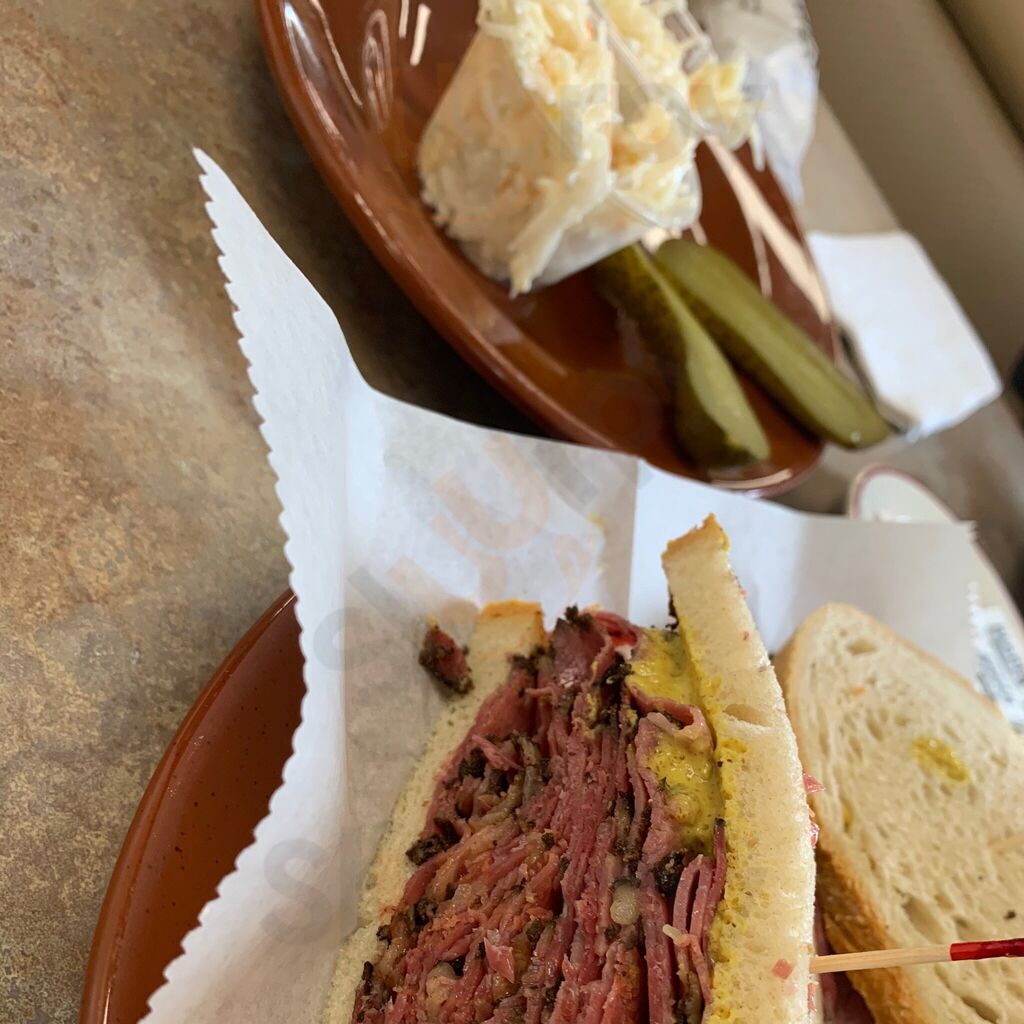 Touch Of Broadway Delicatessen