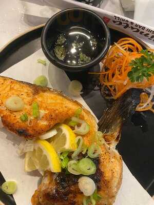 Hinata Sushi Bar And Grill