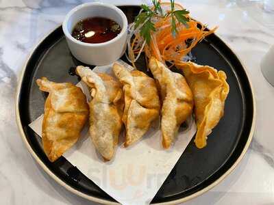 Hinata Sushi Bar And Grill