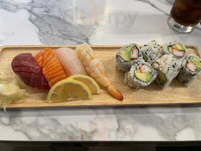 Hinata Sushi Bar And Grill