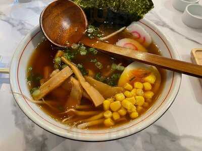 Hinata Sushi Bar And Grill