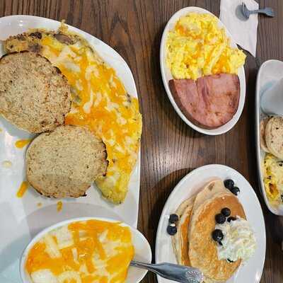 Another Broken Egg Cafe