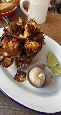 The Grey Dog (flatiron)