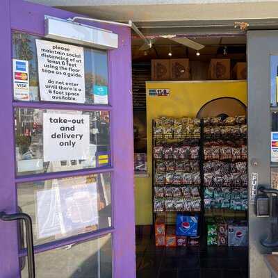 Ike's Love And Sandwiches