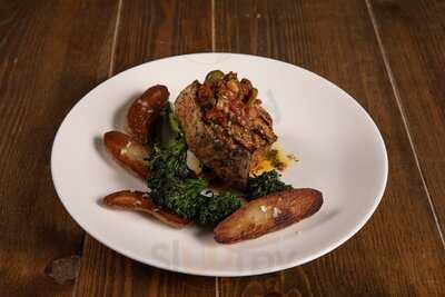 A Tavola Restaurant & Wine Bar