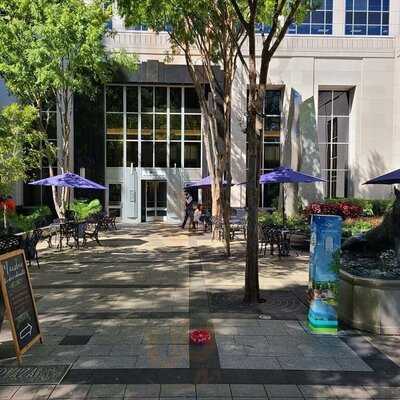 Maestro's Bistro & Dinner Club