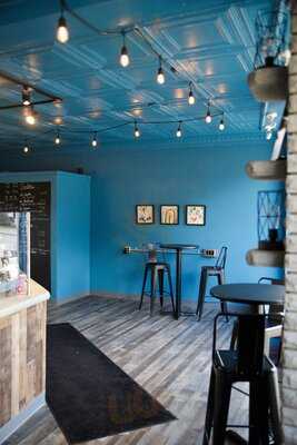 Mel's Petit Cafe , Llc